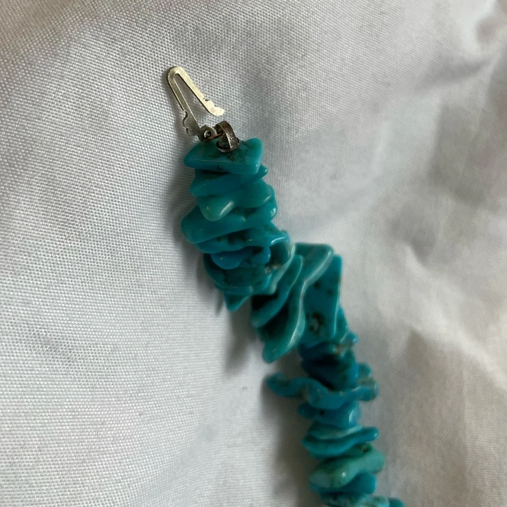 Vintage Turquoise Navajo Necklace - Picture 3 of 4